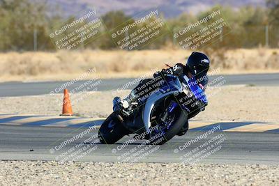 media/Jan-09-2022-SoCal Trackdays (Sun) [[2b1fec8404]]/Turn 6 (1035am)/